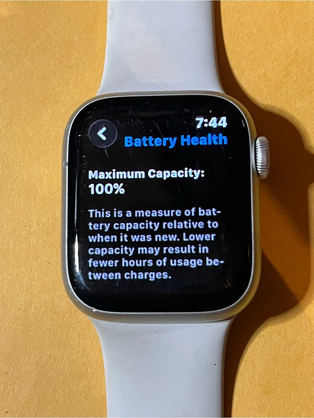 Apple Watch Series 8 (GPS + Cellular, Aluminum Case 100% Battery Health